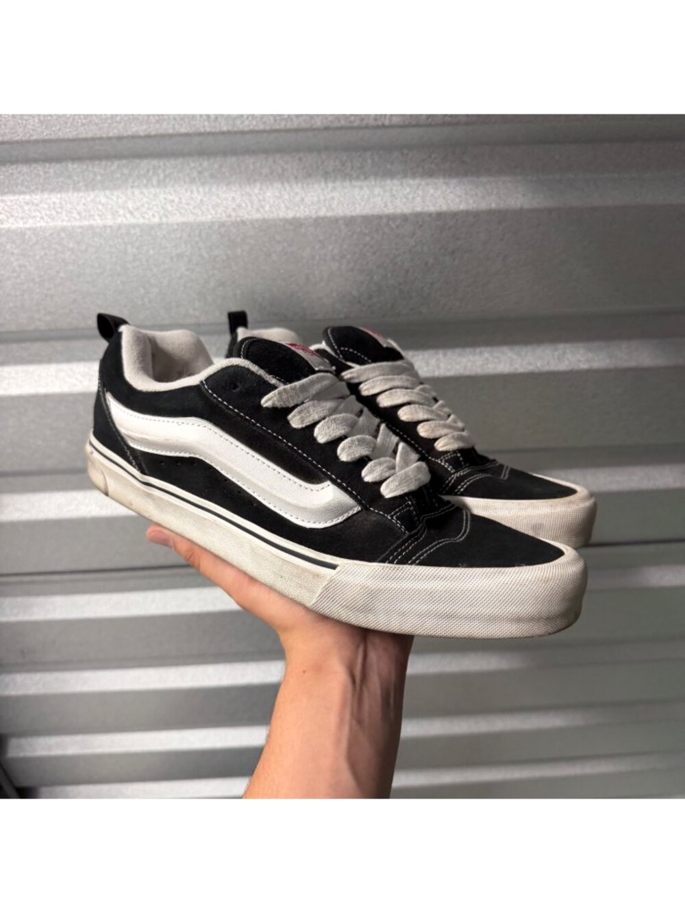 Vans Knu Skool Black/True White Low-Top Skate Sneakers Size 11 Men